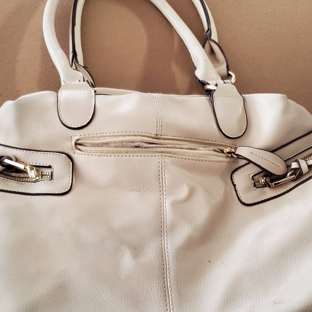 Purse - Picture 2 of 2